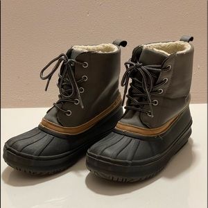 Gymboree duck boots